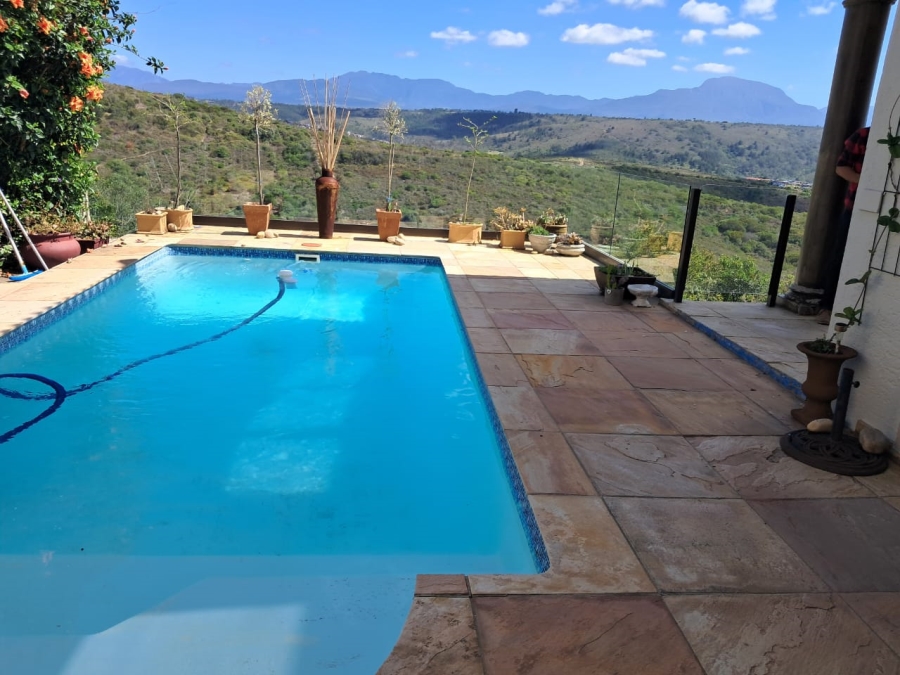 5 Bedroom Property for Sale in Avonddans Western Cape